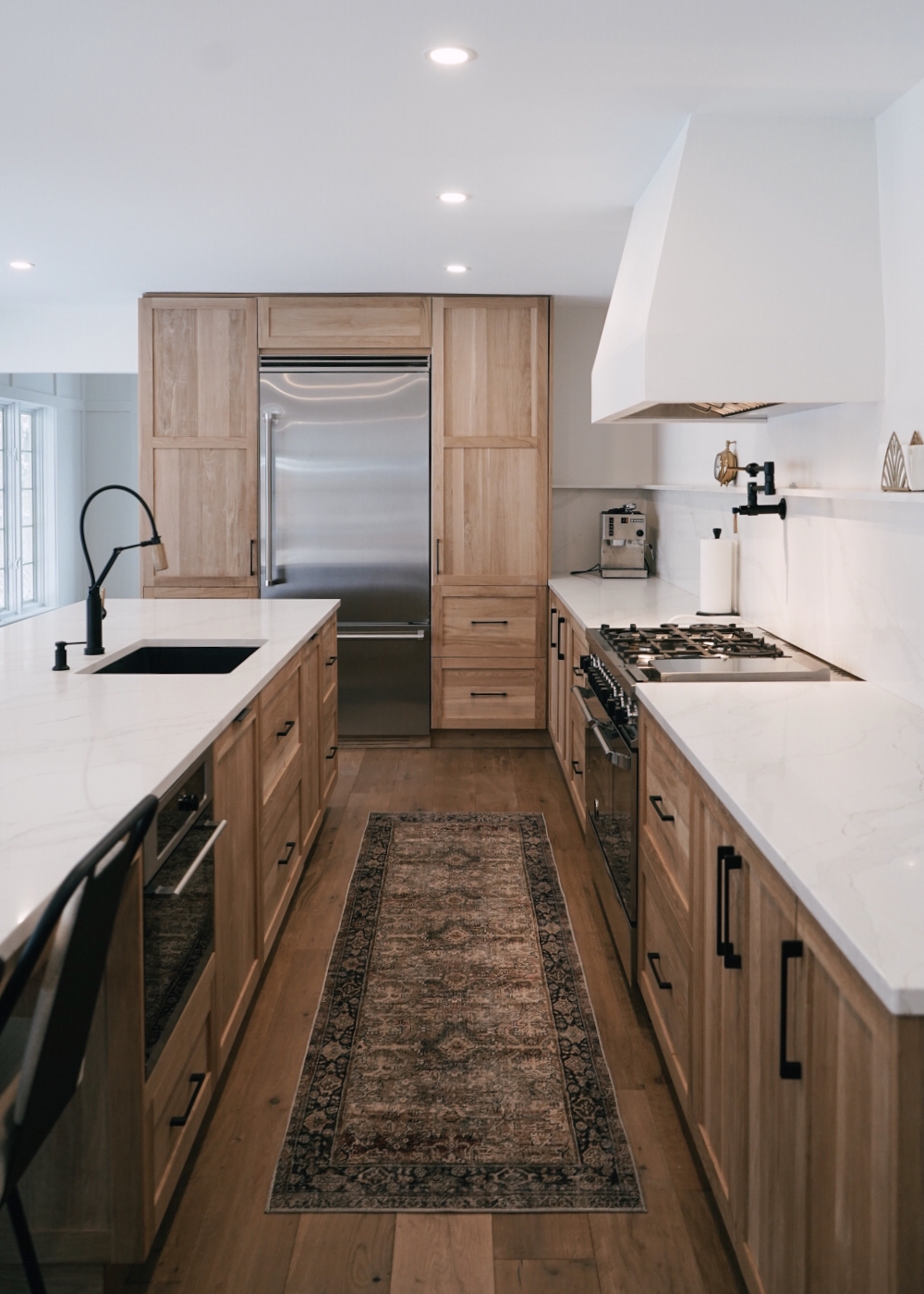 Modern Traditional Kitchens With Classic Wood Accents You’ll Love
