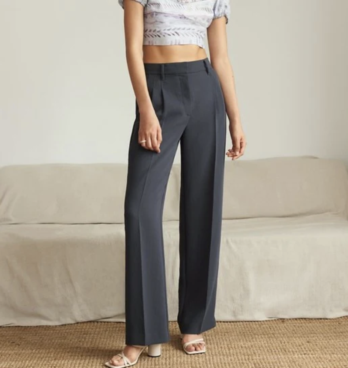 Is the Aritzia Effortless Pant Worth the Hype?
